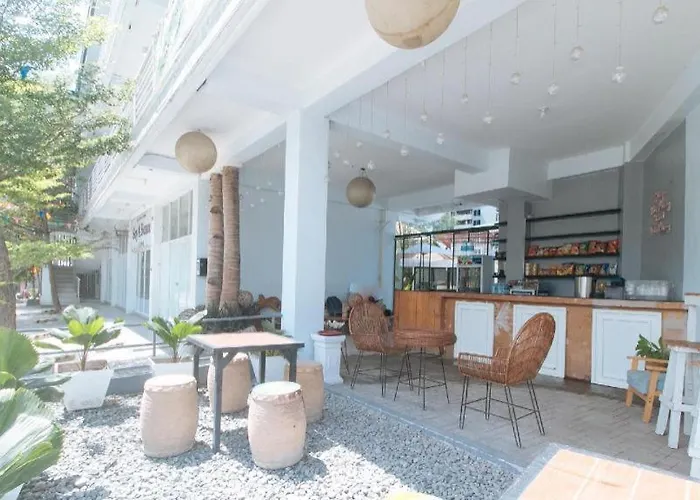 Hotel Reddoorz @ Fat J Apartelle Mactan *