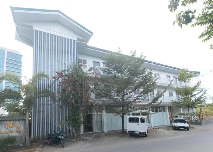 Reddoorz @ Fat J Apartelle Mactan Hotel *
