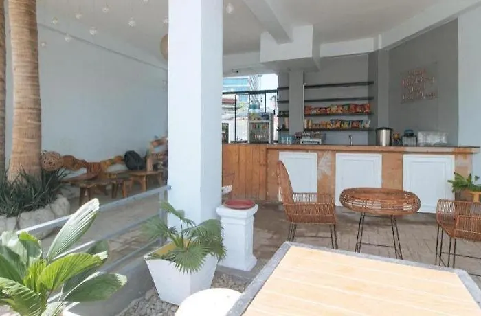 Hotel Reddoorz @ Fat J Apartelle Mactan Lapu-Lapu City